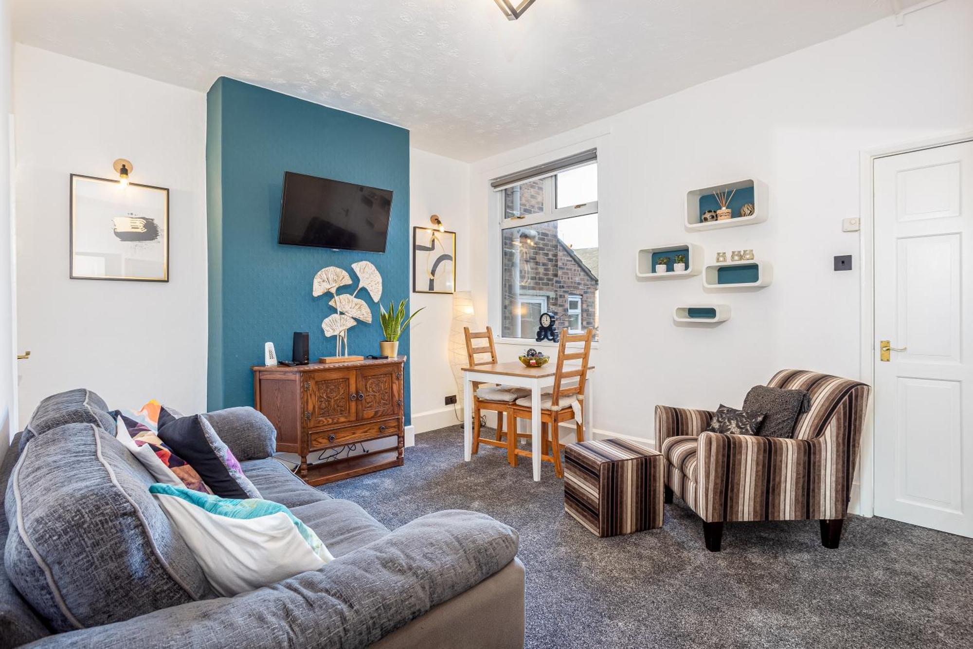 Coronation House By Yourstays - 3 Bedroom House In Newcastle-Under-Lyme Stoke-on-Trent Buitenkant foto