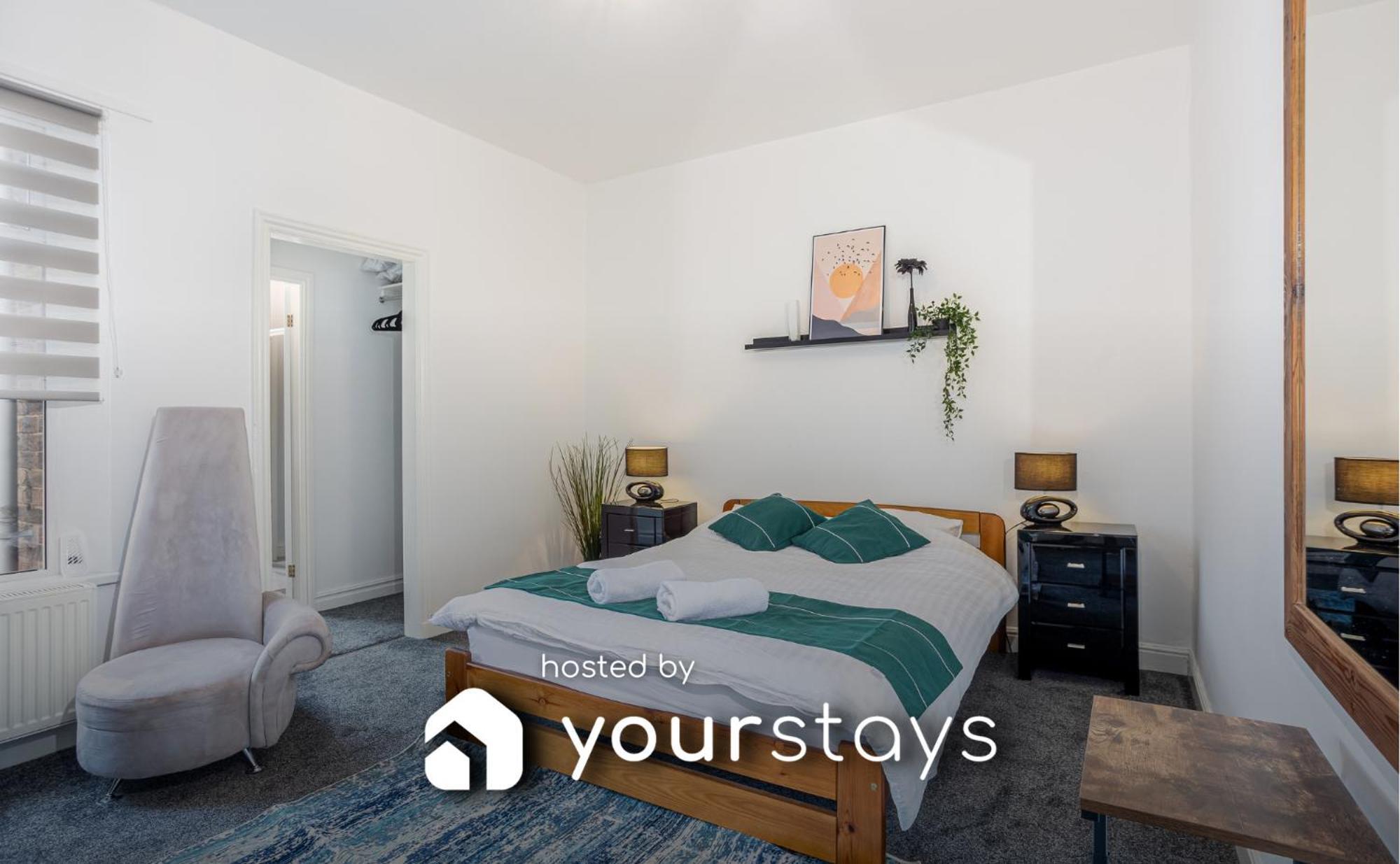 Coronation House By Yourstays - 3 Bedroom House In Newcastle-Under-Lyme Stoke-on-Trent Buitenkant foto